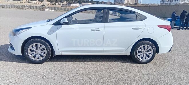 Hyundai Accent 2019, 109,787 km - 1.6 l - Bakı