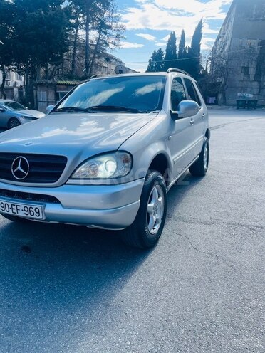 Mercedes ML 320 2001, 375,000 km - 3.2 l - Bakı