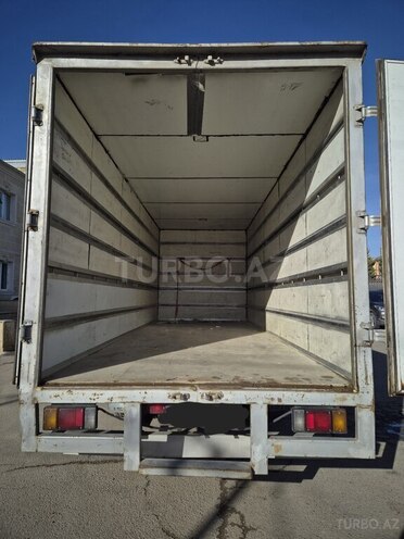 Isuzu NPR 75 L-12
