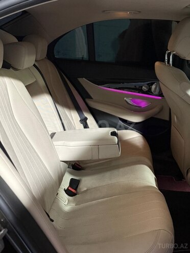 Mercedes E 300 2018, 186,500 km - 2.0 l - Bakı