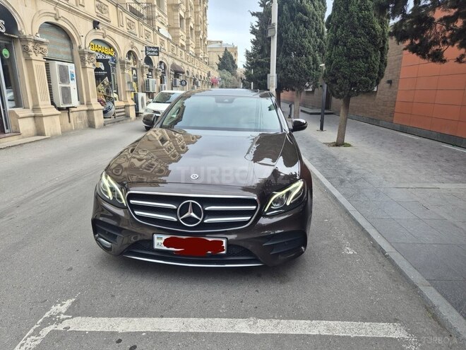 Mercedes E 300 2018, 186,500 km - 2.0 l - Bakı