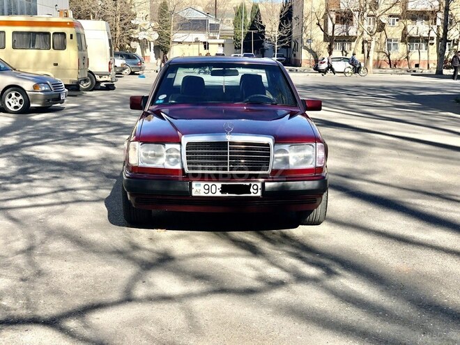 Mercedes  1992, 325,400 km - 2.0 l - Mingəçevir