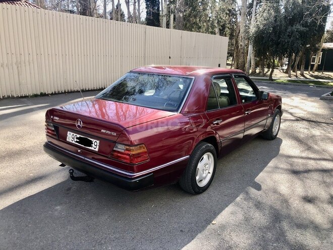 Mercedes  1992, 325,400 km - 2.0 l - Mingəçevir