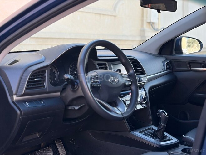 Hyundai Elantra 2018, 170,590 km - 2.0 л - Bakı