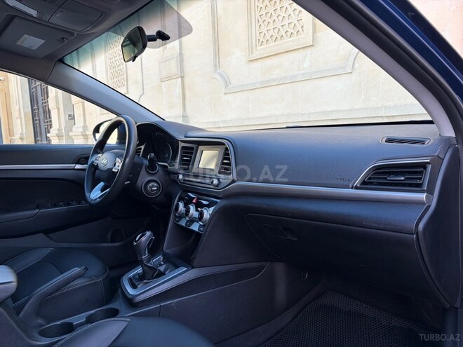 Hyundai Elantra 2018, 170,590 km - 2.0 л - Bakı