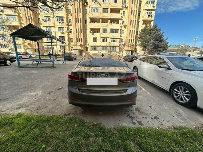 Hyundai Elantra 2018, 209,215 km - 2.0 l - Bakı