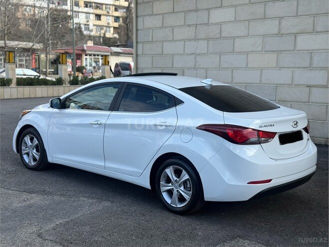 Hyundai Elantra 2015, 87,000 km - 1.8 л - Bakı