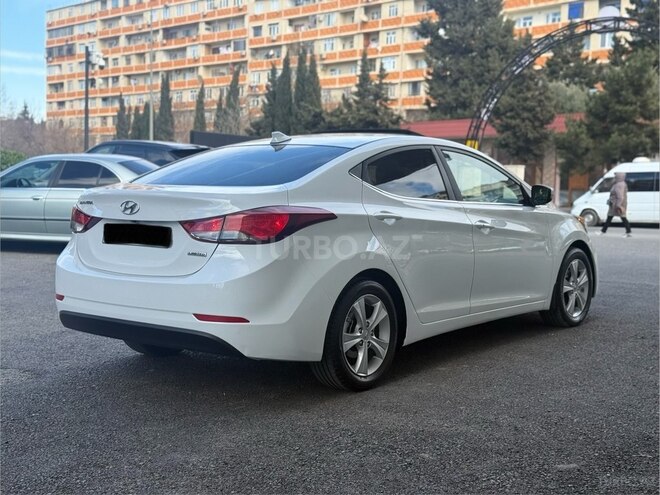 Hyundai Elantra 2015, 87,000 km - 1.8 л - Bakı