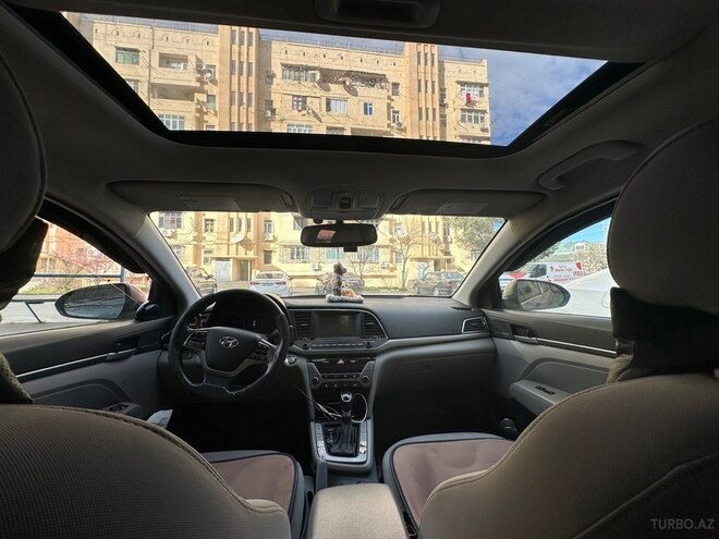 Hyundai Elantra 2018, 209,215 km - 2.0 l - Bakı