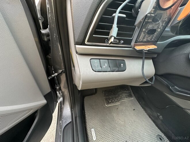 Hyundai Elantra 2018, 209,215 km - 2.0 l - Bakı