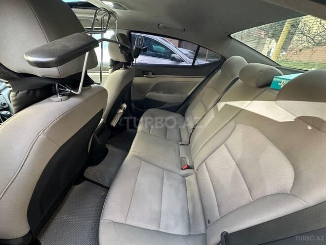 Hyundai Elantra 2018, 209,215 km - 2.0 l - Bakı