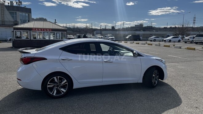 Hyundai Elantra 2015, 146,000 km - 1.8 l - Bakı