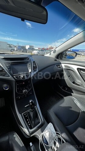 Hyundai Elantra 2015, 146,000 km - 1.8 l - Bakı