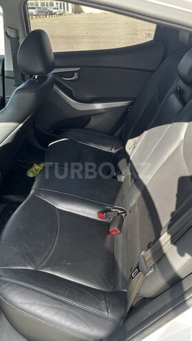 Hyundai Elantra 2015, 146,000 km - 1.8 l - Bakı