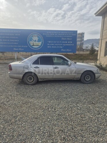 Mercedes C 220 1995, 275,000 km - 2.2 л - Şəmkir