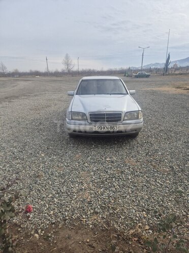 Mercedes C 220 1995, 275,000 km - 2.2 л - Şəmkir