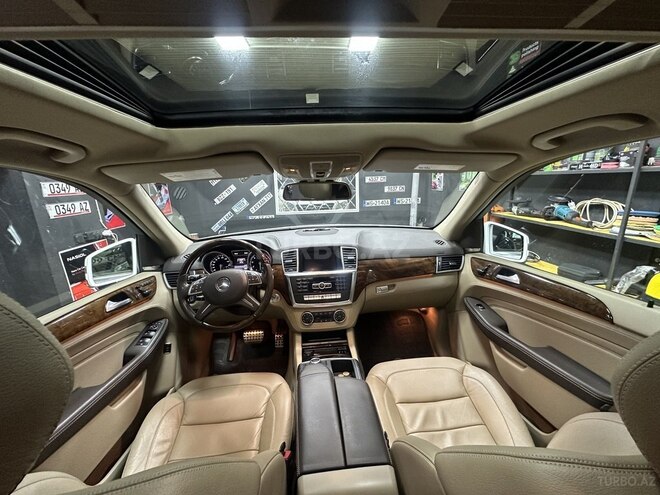 Mercedes ML 400 4MATIC 2015, 98,000 km - 3.0 l - Bakı