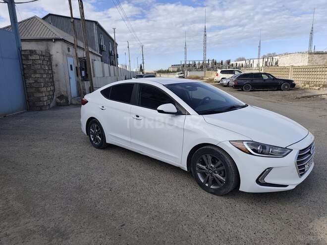 Hyundai Elantra 2018, 211,495 km - 2.0 l - Bakı