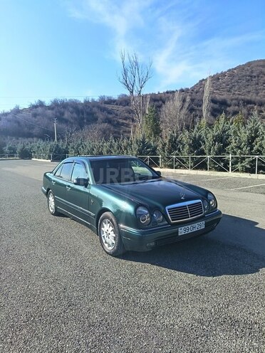 Mercedes E 230 1997, 400,000 km - 2.3 l - Şəki