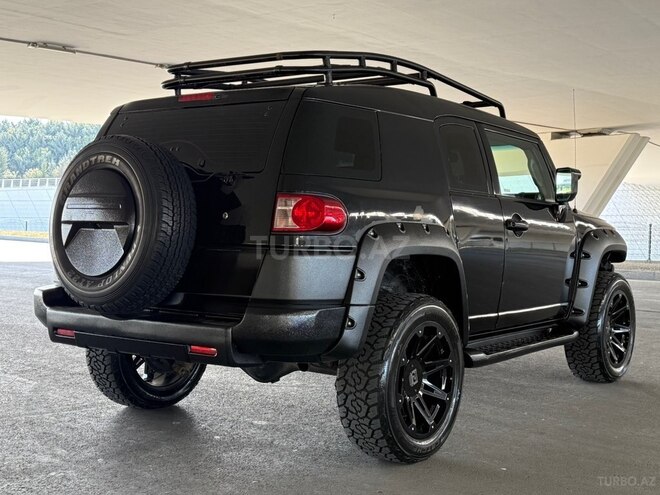 Toyota FJ Cruiser 2008, 260,000 km - 4.0 l - Bakı
