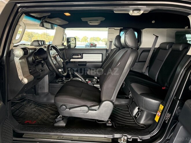 Toyota FJ Cruiser 2008, 260,000 km - 4.0 l - Bakı