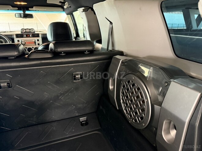 Toyota FJ Cruiser 2008, 260,000 km - 4.0 l - Bakı