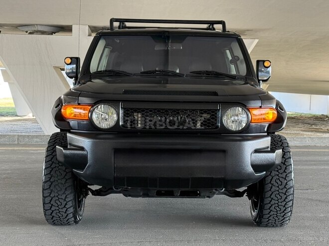 Toyota FJ Cruiser 2008, 260,000 km - 4.0 l - Bakı