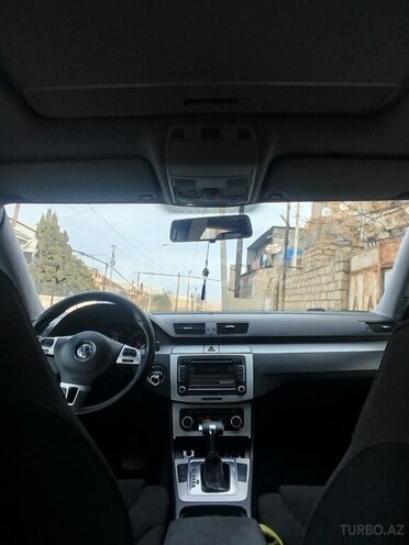 Volkswagen Passat 2010, 255,000 km - 2.0 l - Gəncə