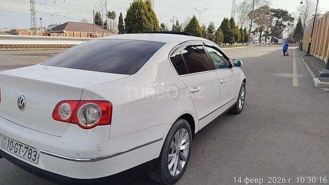Volkswagen Passat 2010, 255,000 km - 2.0 l - Gəncə