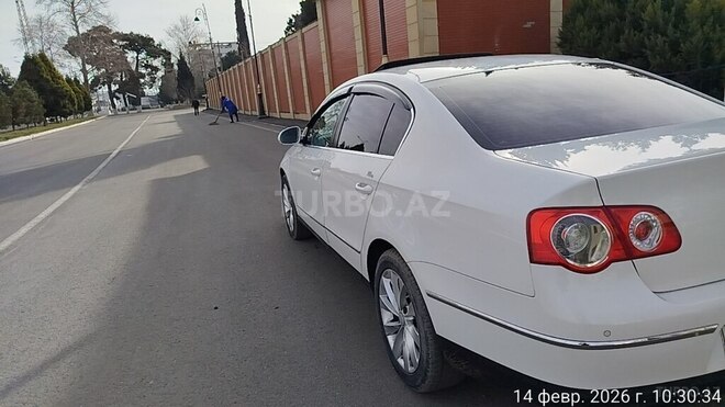 Volkswagen Passat 2010, 255,000 km - 2.0 l - Gəncə