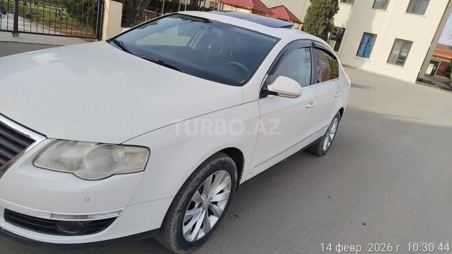 Volkswagen Passat 2010, 255,000 km - 2.0 l - Gəncə