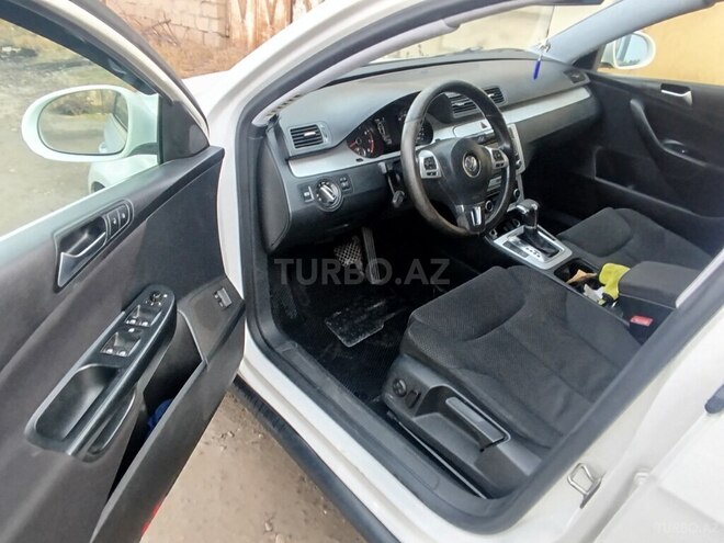 Volkswagen Passat 2010, 255,000 km - 2.0 l - Gəncə