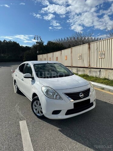 Nissan Sunny 2013, 260,000 km - 1.5 l - Bakı