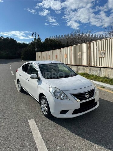 Nissan Sunny 2013, 260,000 km - 1.5 l - Bakı