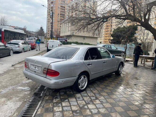 Mercedes E 200 1996, 345,800 km - 2.0 л - Bakı