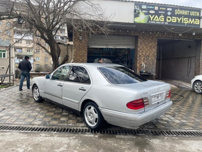 Mercedes E 200 1996, 345,800 km - 2.0 л - Bakı