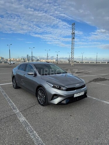 Kia Cerato-5
