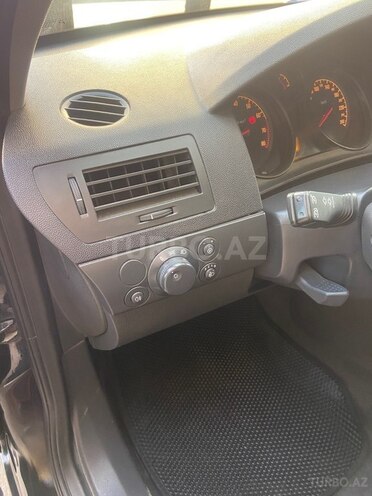 Opel Astra 2009, 245,000 km - 1.4 l - Bakı