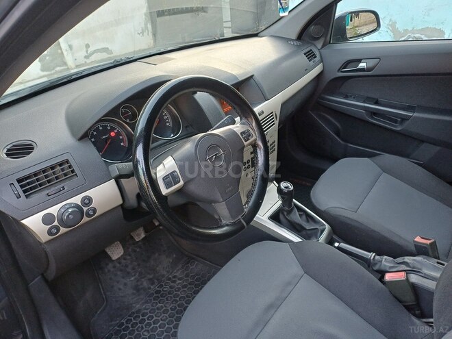 Opel Astra 2008, 270,000 km - 1.4 l - Gəncə