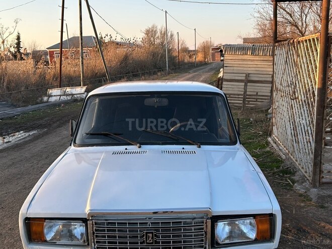 LADA (VAZ) 2107 2004, 250,000 km - 1.6 l - Saatlı