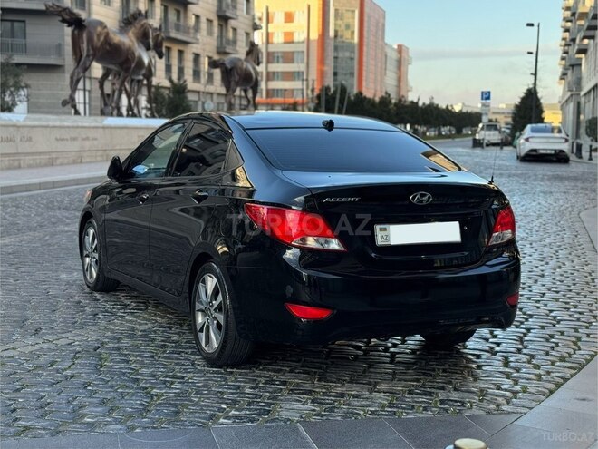 Hyundai Accent 2015, 129,671 km - 1.6 l - Bakı