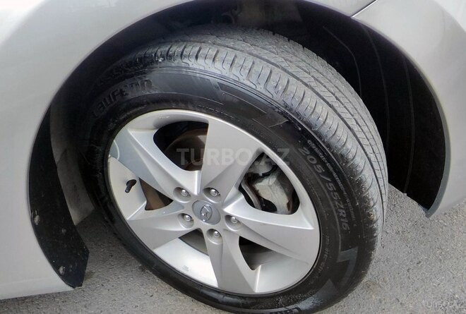 Hyundai Avante 2015, 121,015 km - 1.6 l - Bakı