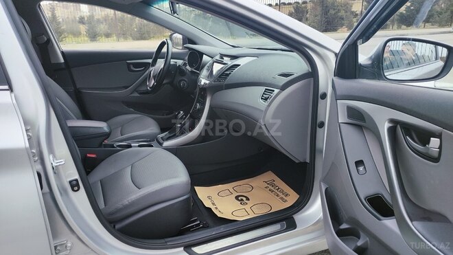 Hyundai Avante 2015, 121,015 km - 1.6 l - Bakı