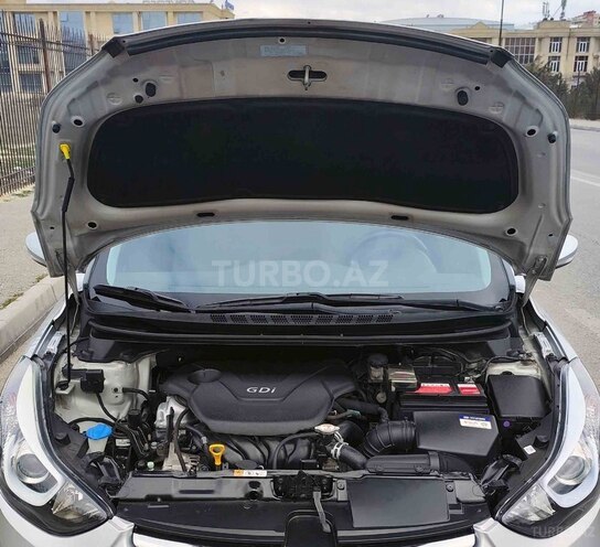 Hyundai Avante 2015, 121,015 km - 1.6 l - Bakı
