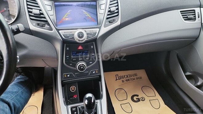 Hyundai Avante 2015, 121,015 km - 1.6 l - Bakı