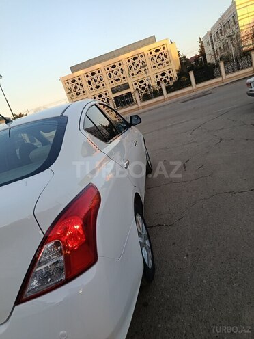 Nissan Sunny 2014, 235,000 km - 1.5 л - Biləsuvar