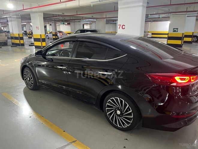 Hyundai Elantra 2017, 199,125 km - 2.0 l - Bakı