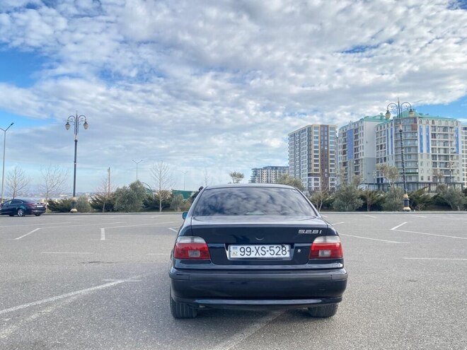 BMW 528 1999, 371,244 km - 2.8 l - Sumqayıt