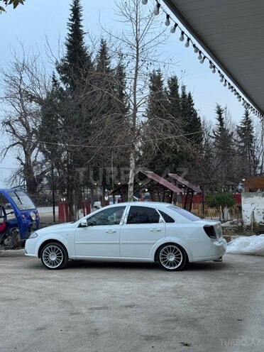 Daewoo Gentra-5