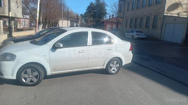 Chevrolet Aveo 2011, 280,000 km - 1.4 l - Quba